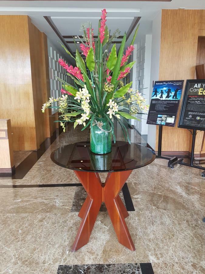 Eam Lake View @ Tagaytay Prime Residences Tagaytay City Extérieur photo